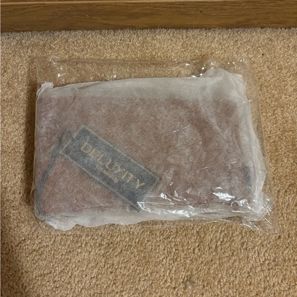 Brown Woven Clutch Purse - Picture 10 of 10